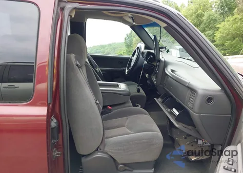 2003 Chevrolet Silverado 2500Hd Ls из США, поврежденный, VIN 1GCHK29U33E319334